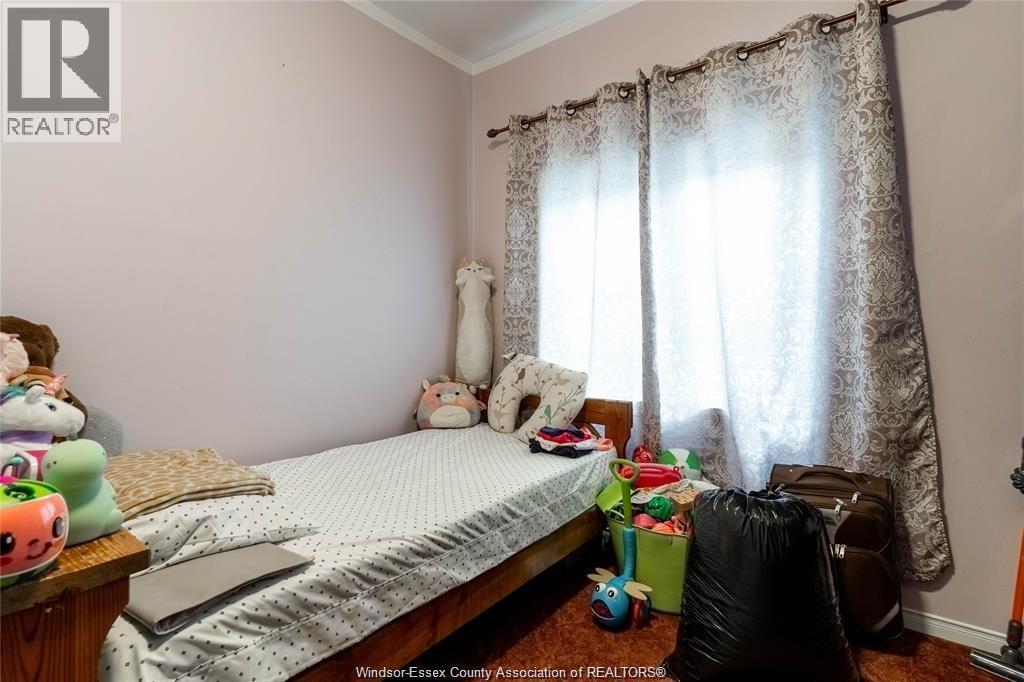 562 Dougall, Windsor, Ontario  N9A 4P6 - Photo 11 - 26001264