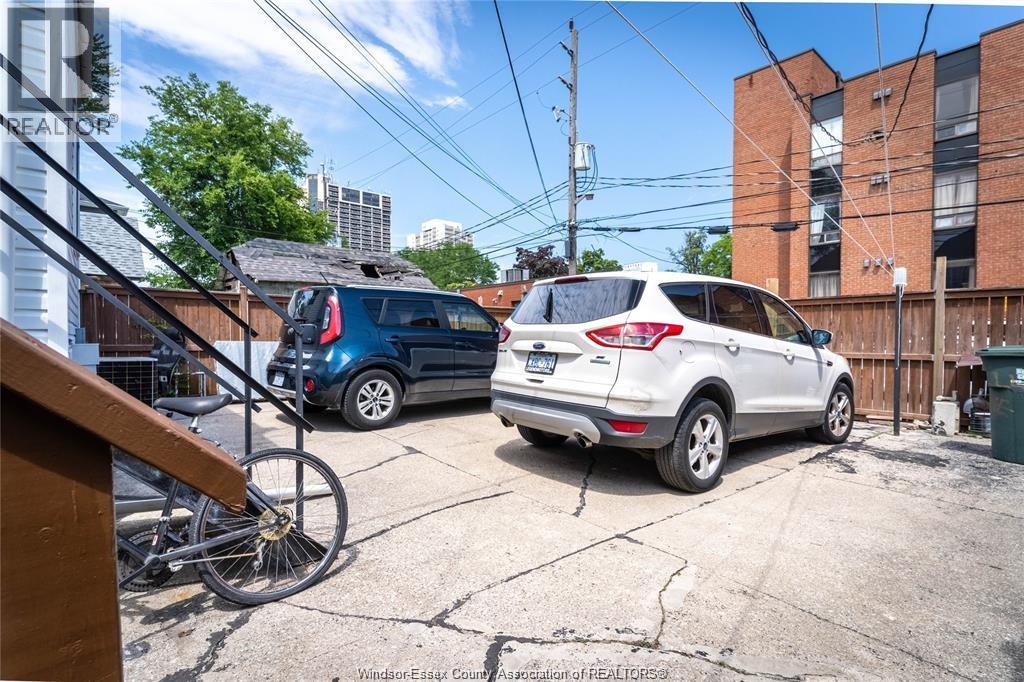 562 Dougall, Windsor, Ontario  N9A 4P6 - Photo 37 - 26001264