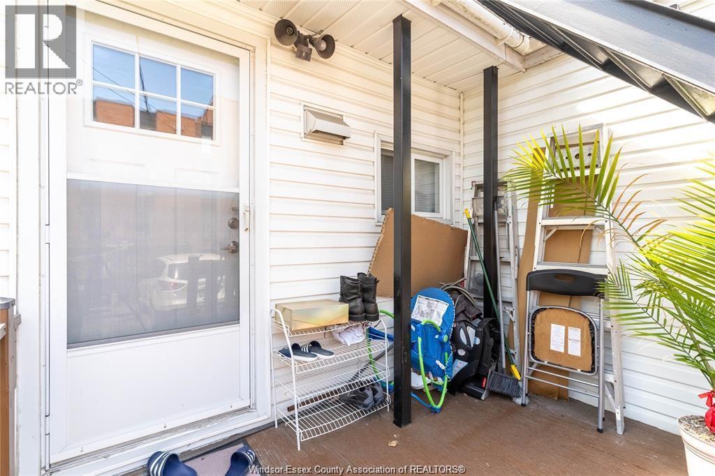 562 Dougall, Windsor, Ontario  N9A 4P6 - Photo 39 - 26001264