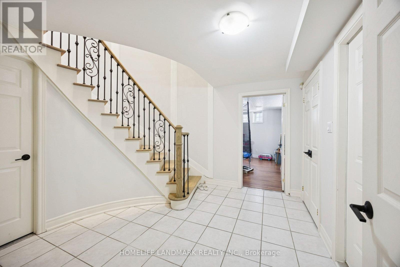 49 Pearson Avenue, Richmond Hill, Ontario  L4C 6T3 - Photo 29 - N12719340