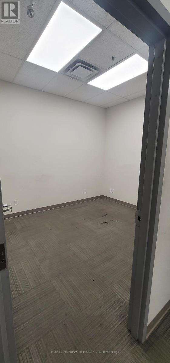 2 - 610 Hanlan Road, Vaughan, Ontario  L4L 4Y1 - Photo 11 - N12719344