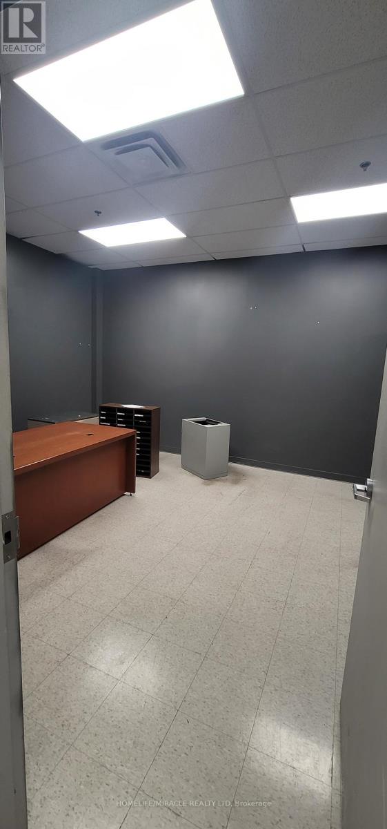 2 - 610 Hanlan Road, Vaughan, Ontario  L4L 4Y1 - Photo 12 - N12719344