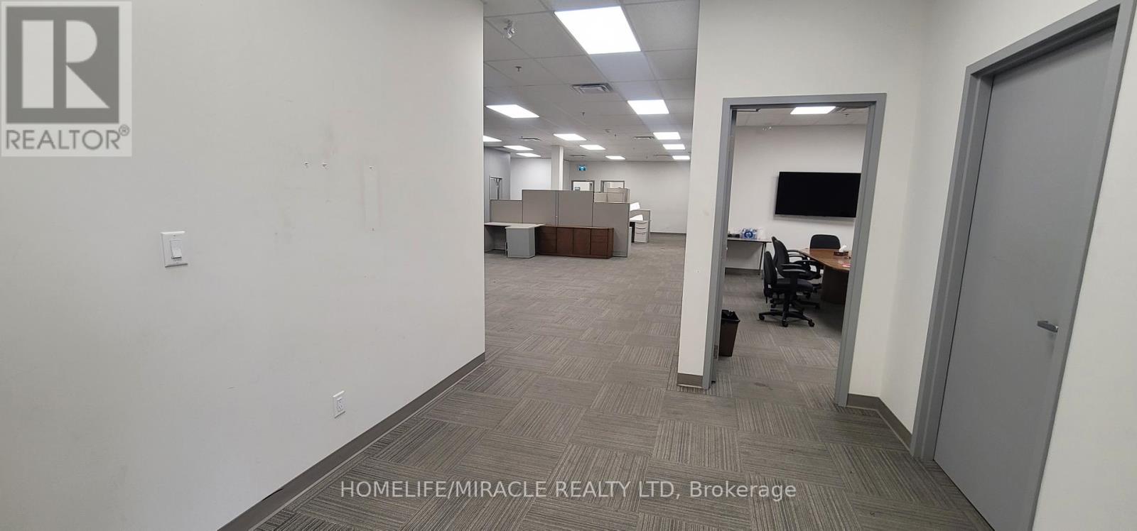 2 - 610 Hanlan Road, Vaughan, Ontario  L4L 4Y1 - Photo 7 - N12719344