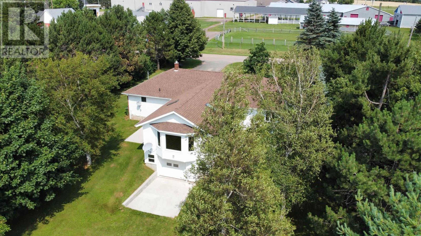 2175 Cannontown Road, Abrams Village, Prince Edward Island  C0B 2E0 - Photo 3 - 202601290