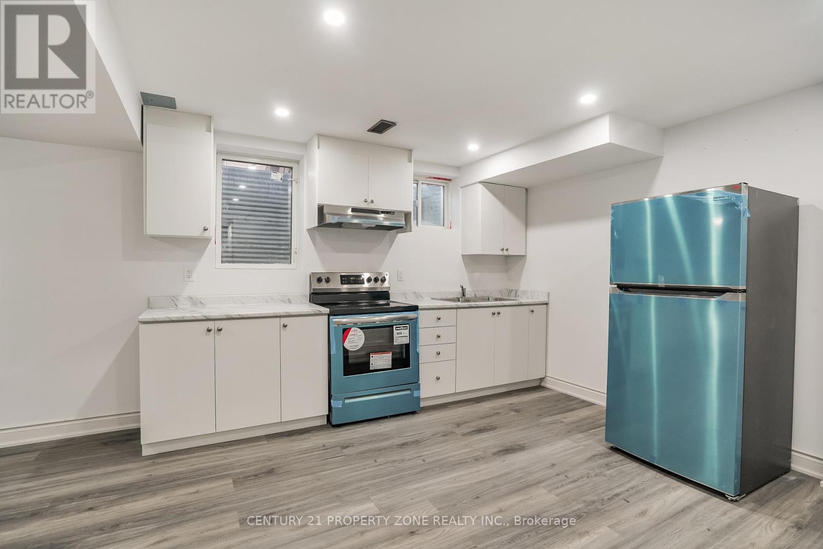 38 Dolobram (Basement) Trail, Brampton, Ontario  L7Z 4Y3 - Photo 2 - W12719320