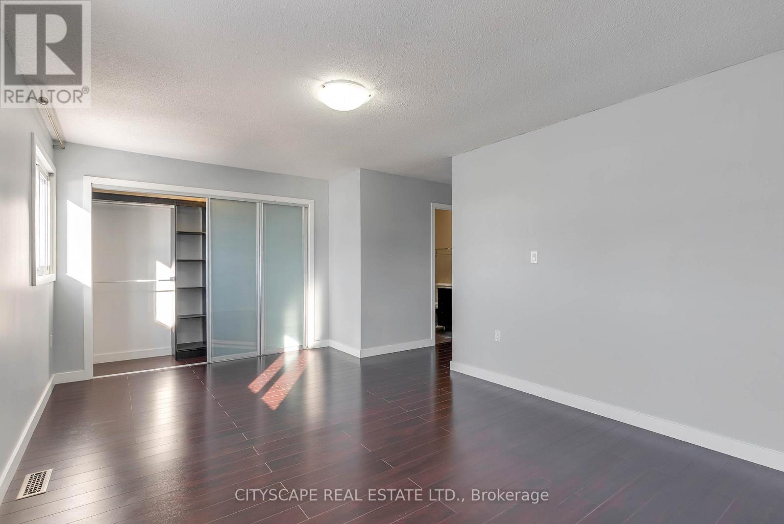 1210 Shagbark Crescent, Mississauga, Ontario  L5C 3P3 - Photo 40 - W12719348