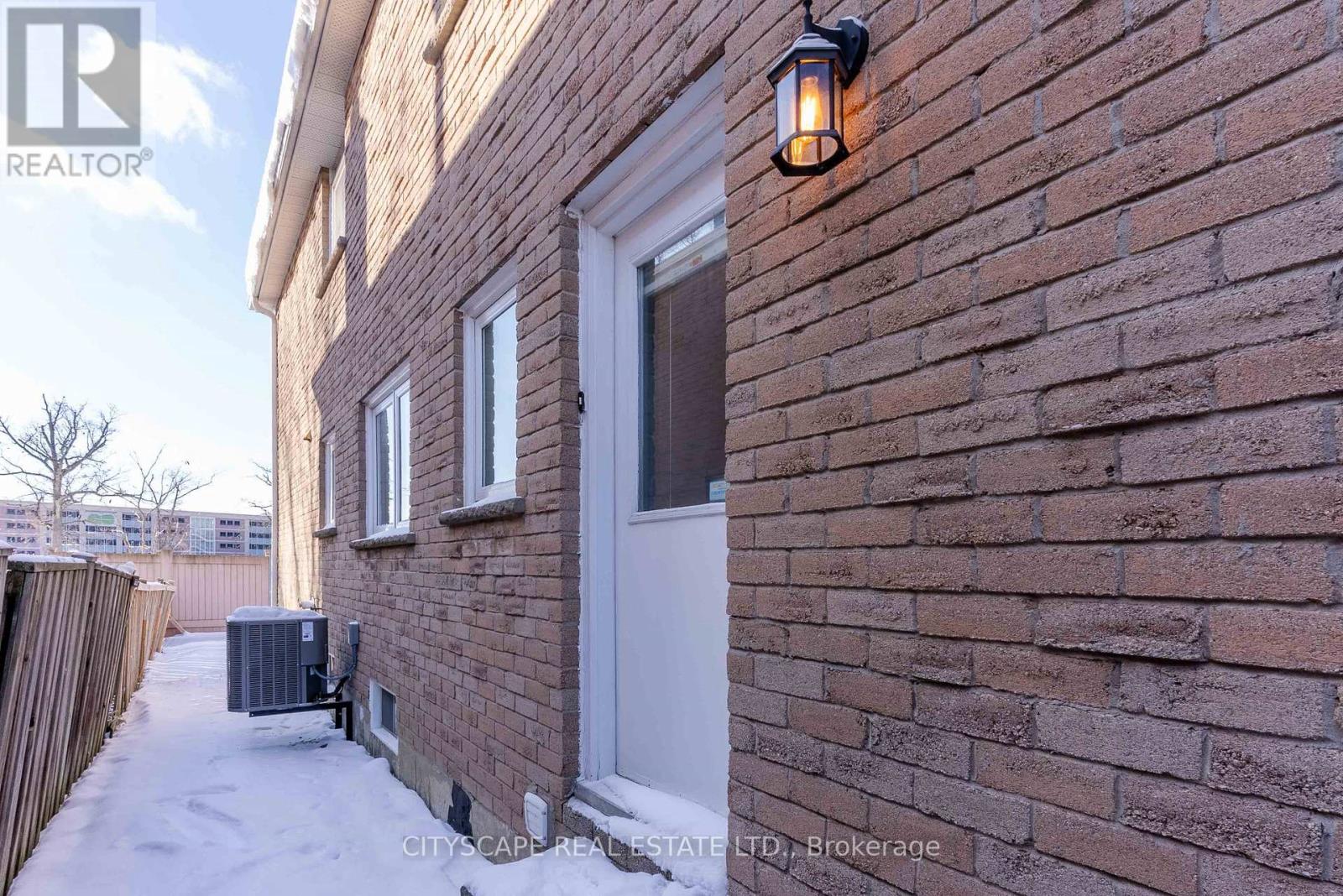 1210 Shagbark Crescent, Mississauga, Ontario  L5C 3P3 - Photo 48 - W12719348