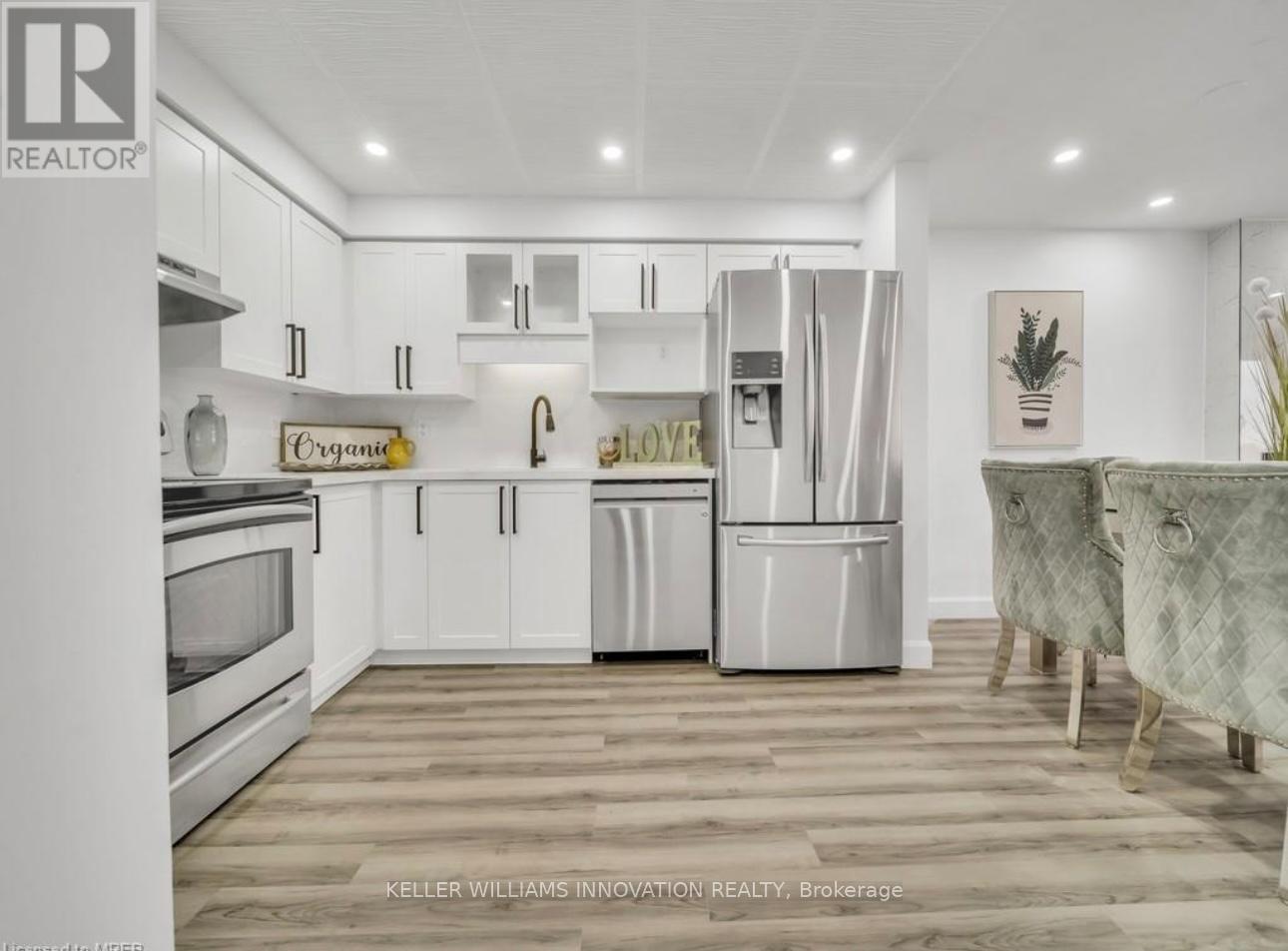 239 RED CLOVER COURT, Kitchener, Ontario