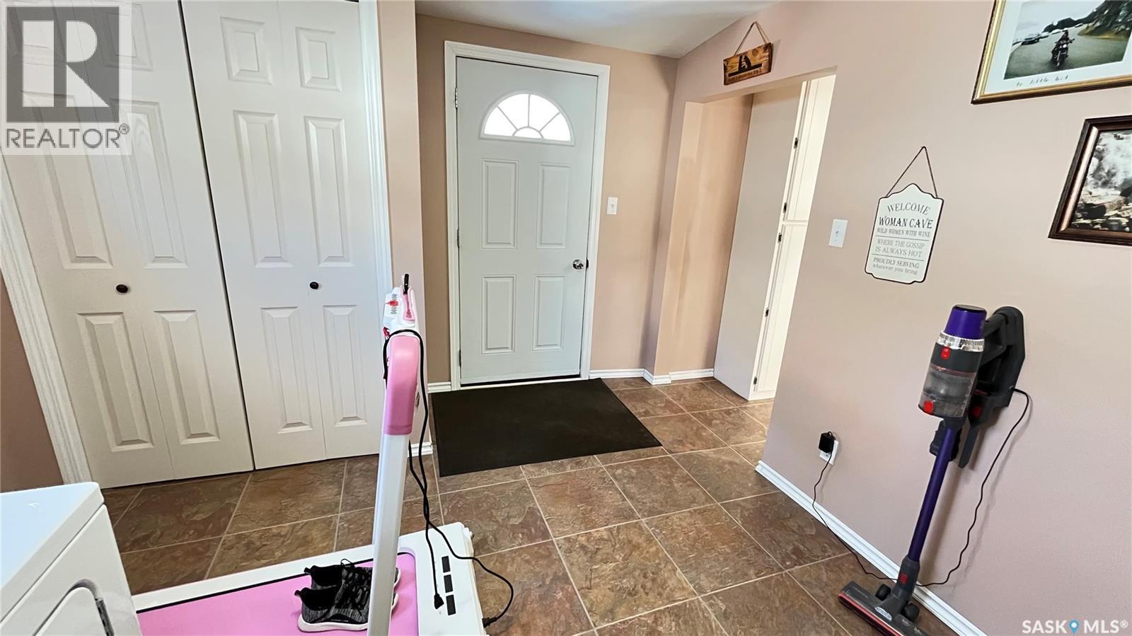 214 Marsh Street, Maple Creek, Saskatchewan  S0N 1N0 - Photo 32 - SK027224