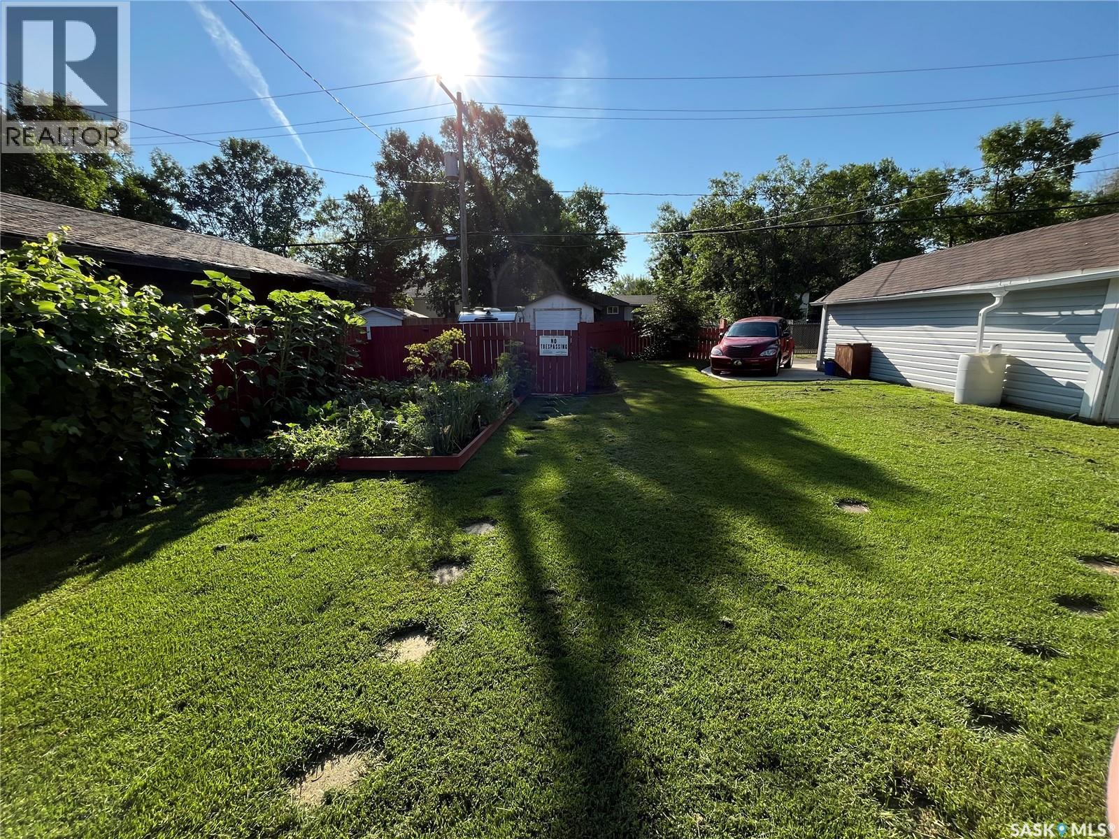 214 Marsh Street, Maple Creek, Saskatchewan  S0N 1N0 - Photo 8 - SK027224