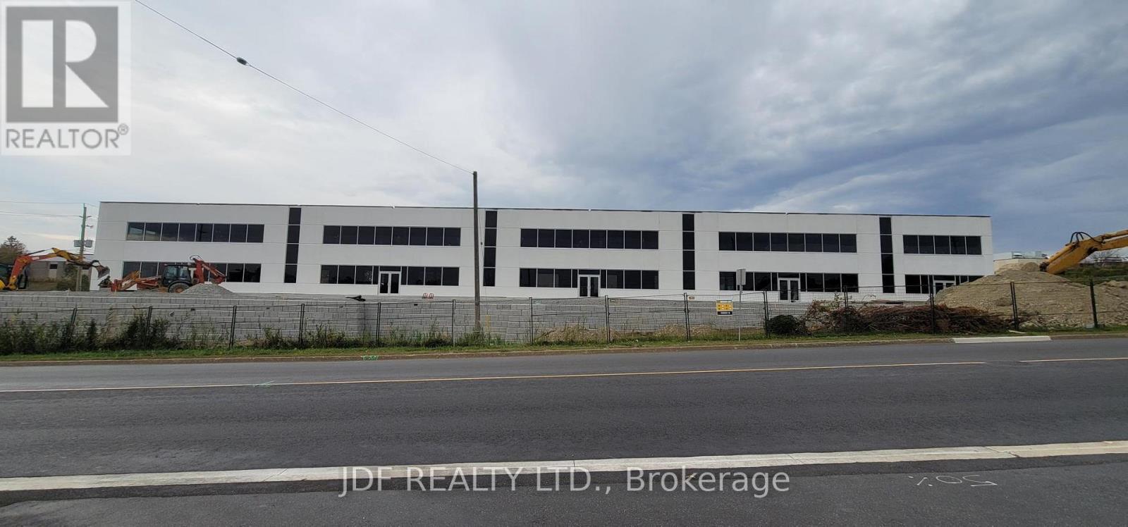 1 & 2 - 2 Scanlon Court, Aurora, Ontario  L4G 7B2 - Photo 2 - N12672960