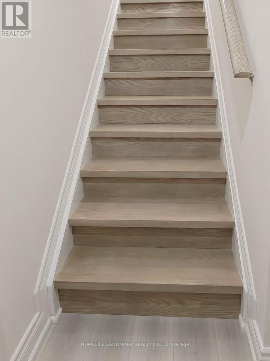 252 Borealis Avenue, Aurora, Ontario  L4G 7V9 - Photo 9 - N12562184