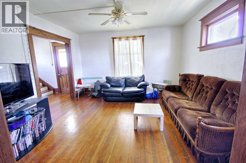 133 Noble Street, Barons, Alberta  T0L 0G0 - Photo 6 - A2275120