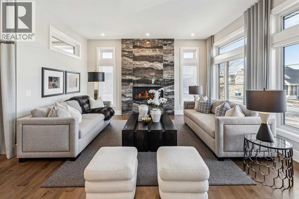 92 Crestridge View Sw, Calgary, Alberta  T3B 1G8 - Photo 3 - A2278302