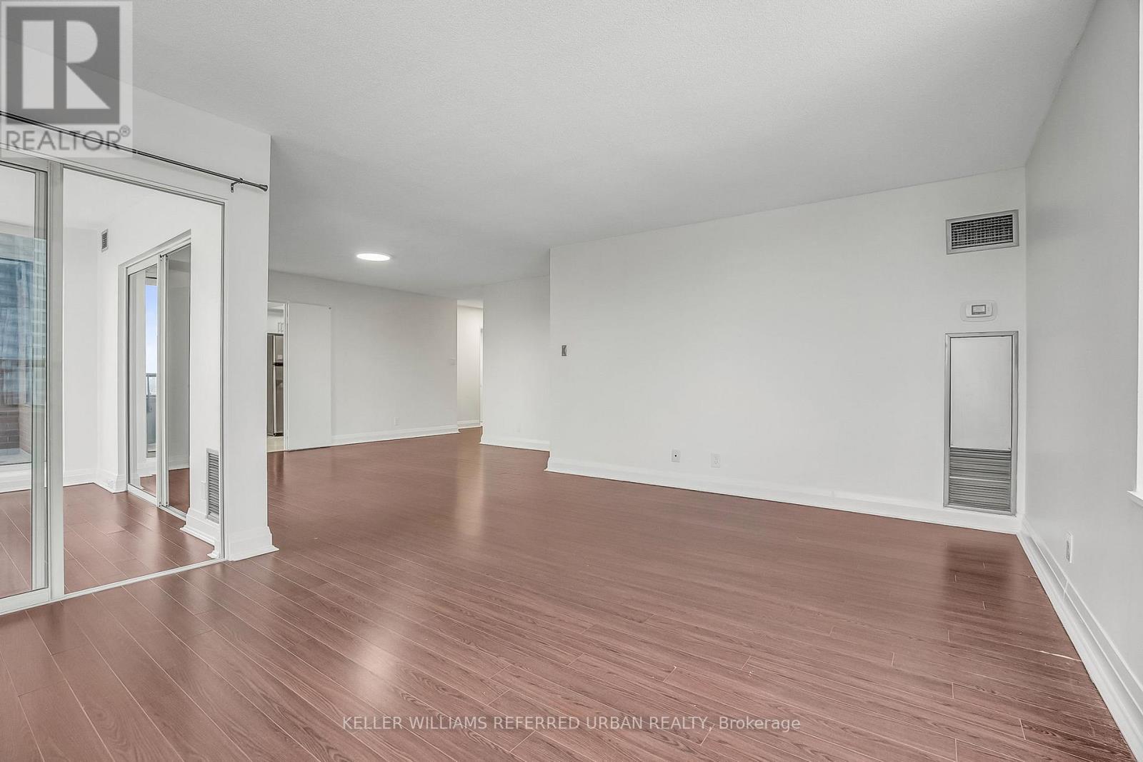 2106 - 215 Wynford Drive, Toronto, Ontario  M3C 3P5 - Photo 11 - C12719364