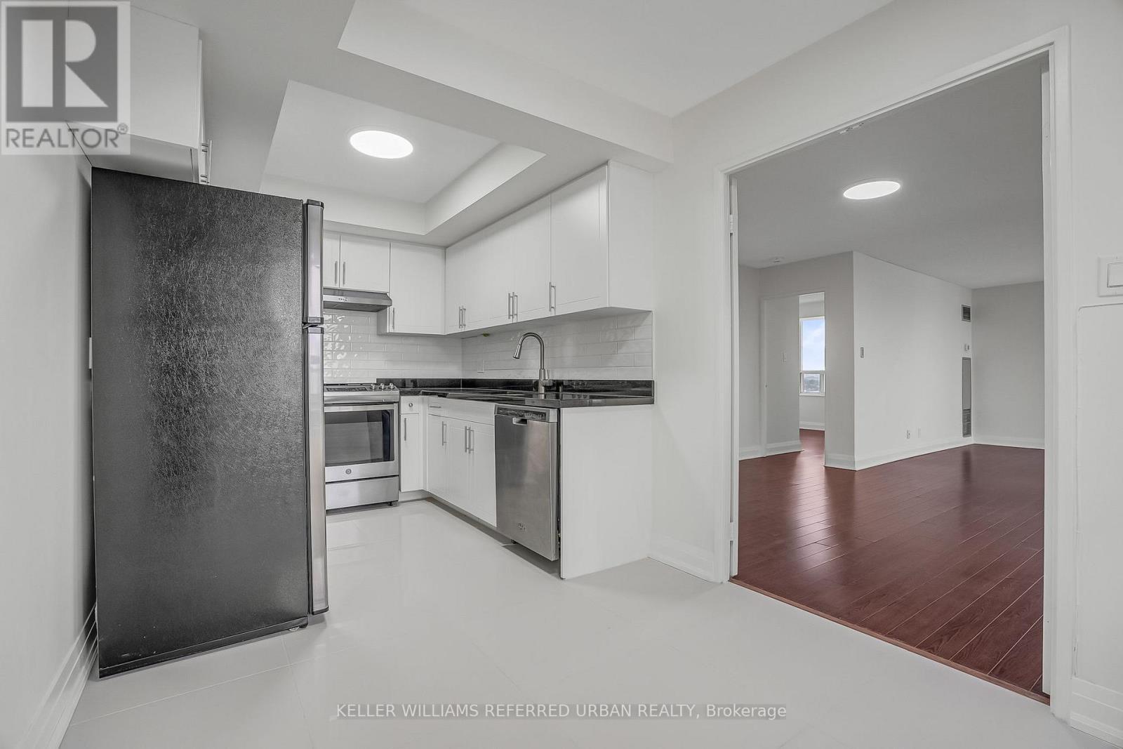 2106 - 215 Wynford Drive, Toronto, Ontario  M3C 3P5 - Photo 12 - C12719364