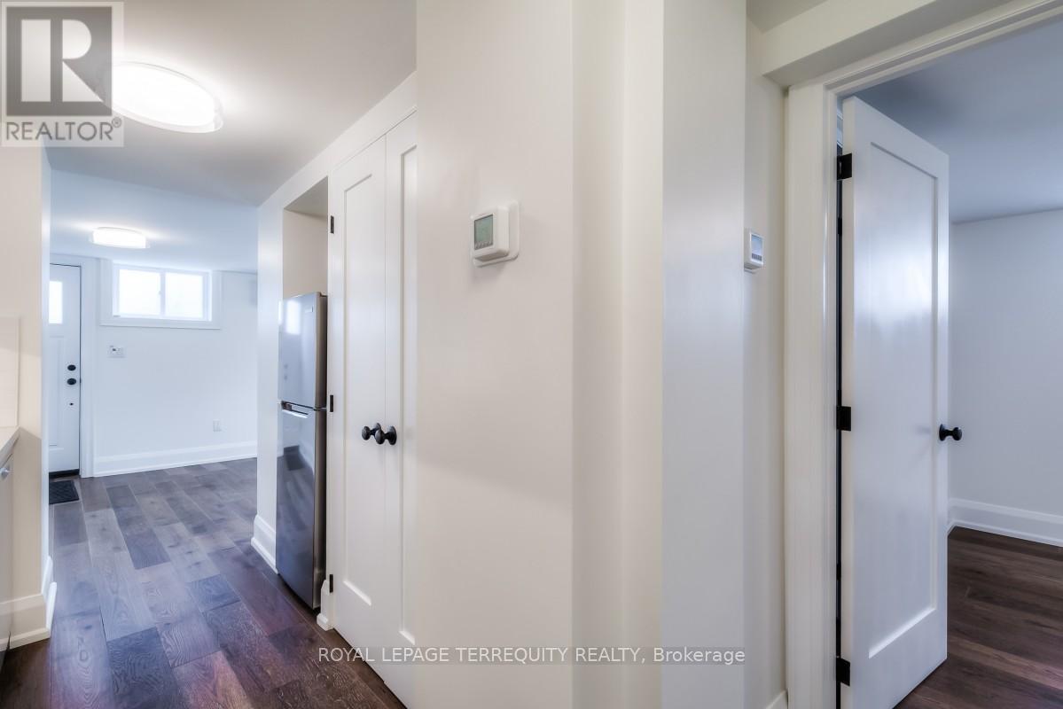 Lower - 674 Eglinton Avenue E, Toronto, Ontario  M4G 2K5 - Photo 5 - C12719368