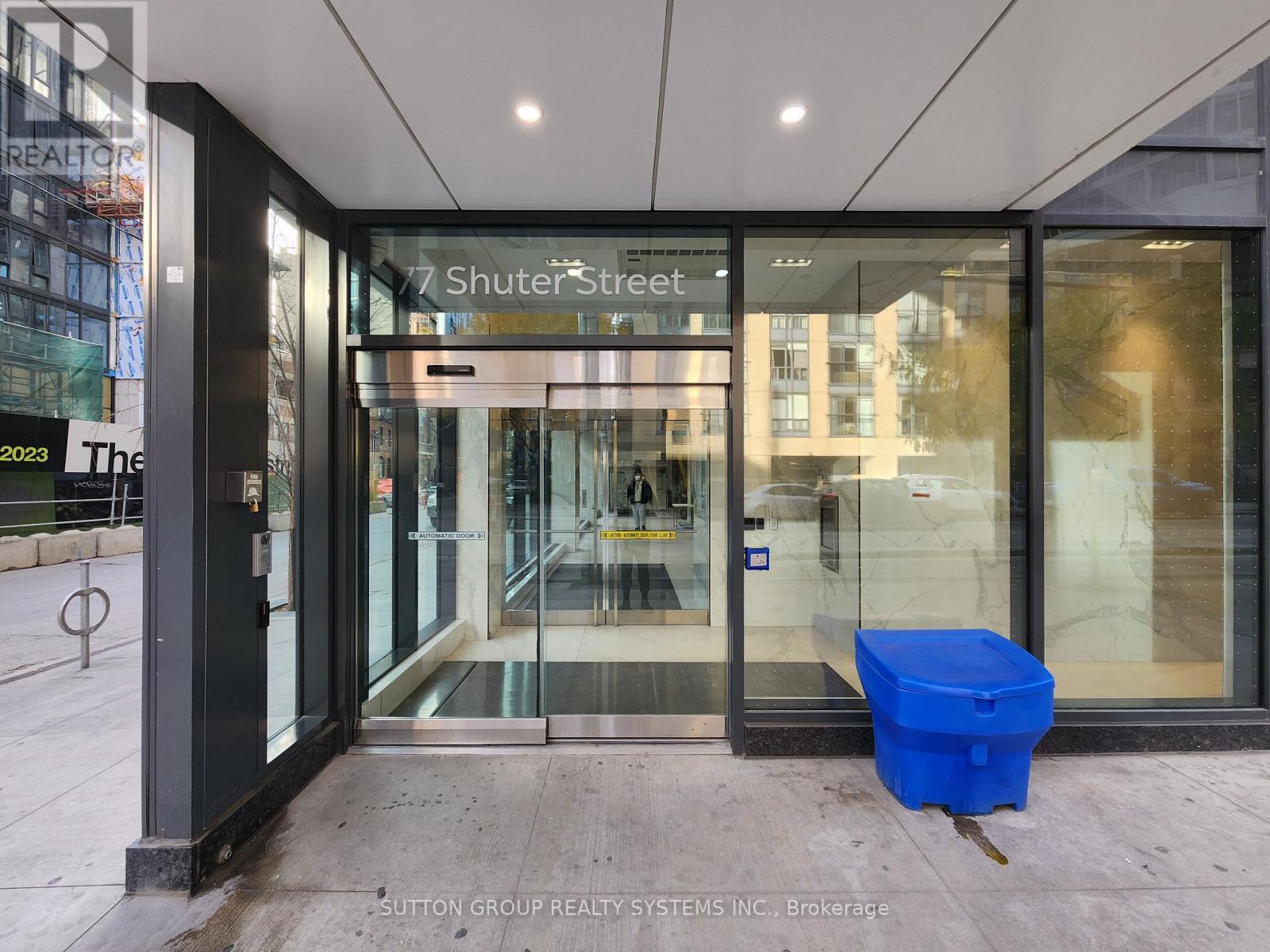 1216 - 77 Shuter Street, Toronto, Ontario  M5B 0B8 - Photo 2 - C12719374