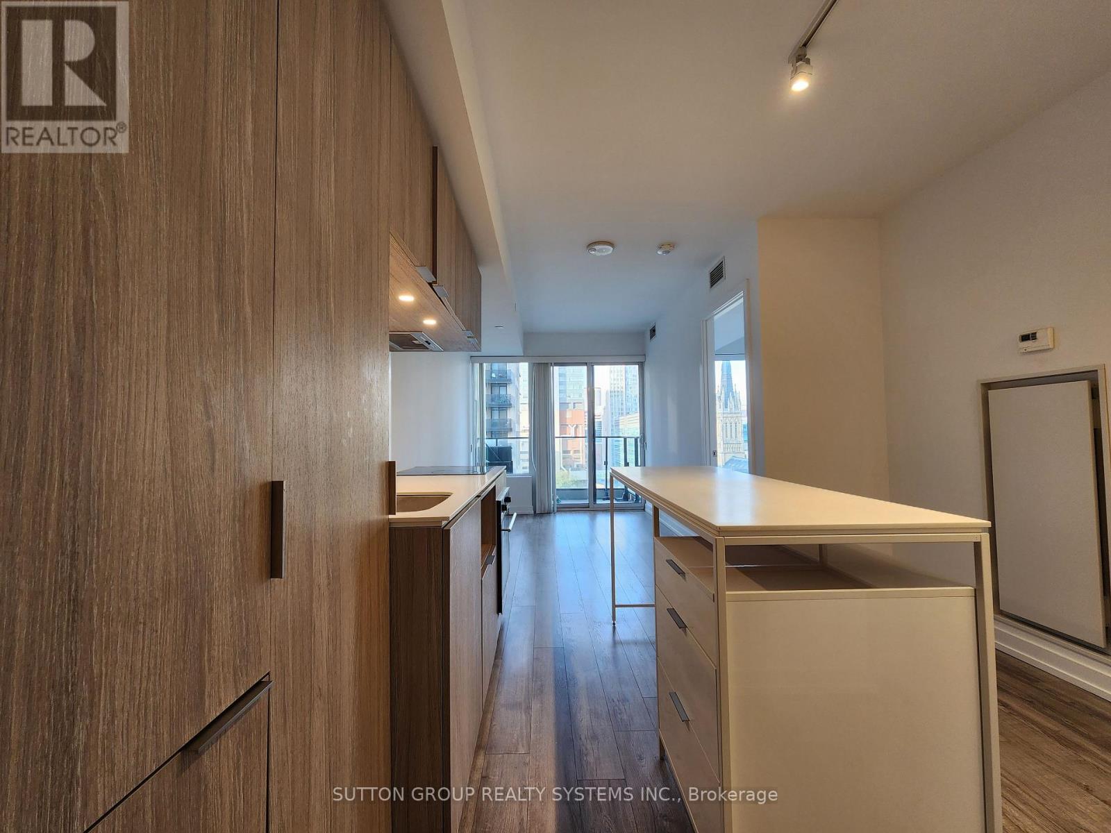 1216 - 77 Shuter Street, Toronto, Ontario  M5B 0B8 - Photo 6 - C12719374