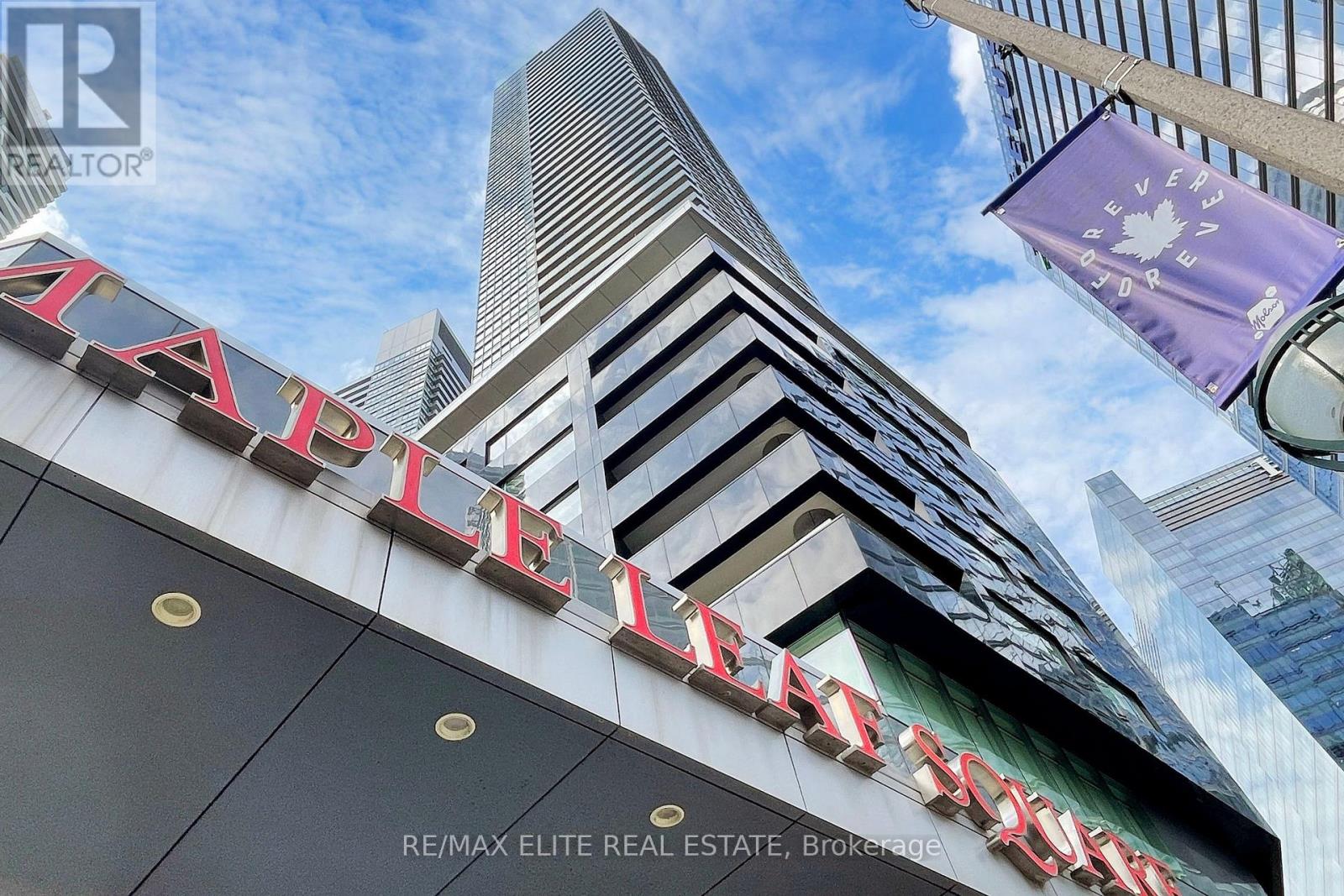 2208 - 65 BREMNER BOULEVARD, Toronto, Ontario