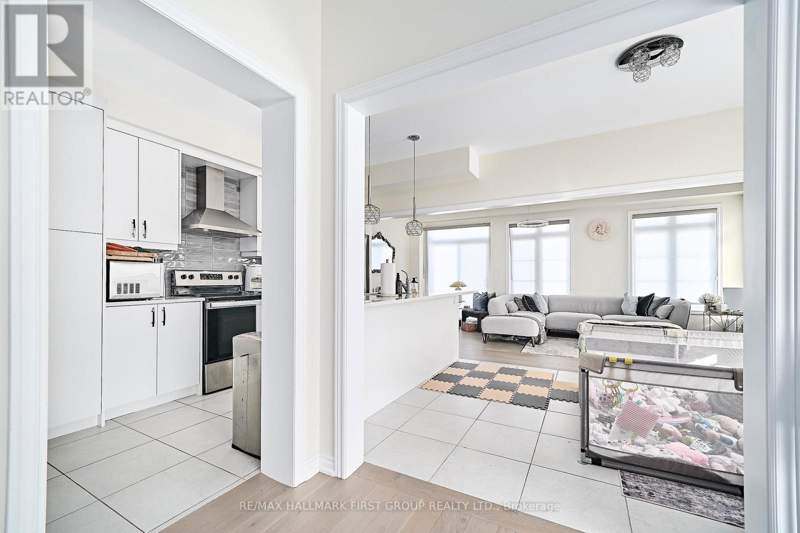 196 Closson Drive, Whitby, Ontario  L1P 0M6 - Photo 11 - E12719394