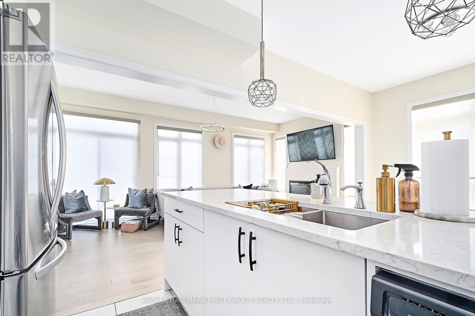 196 Closson Drive, Whitby, Ontario  L1P 0M6 - Photo 14 - E12719394