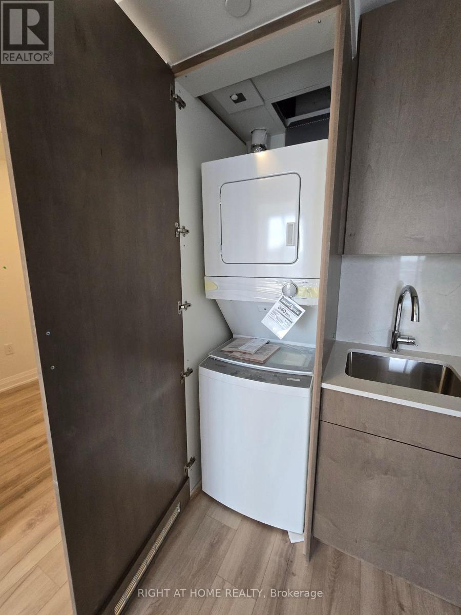 609 - 412 Silver Maple Road, Oakville, Ontario  L6H 7X8 - Photo 13 - W12719366