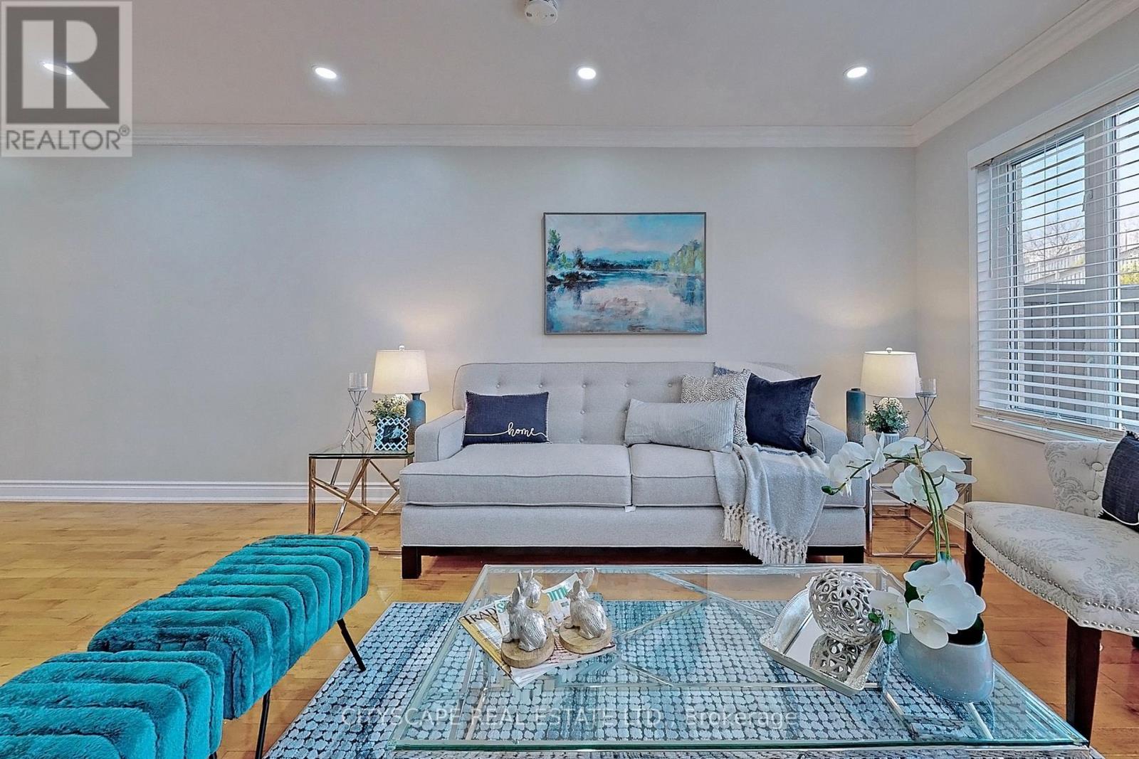 343 Wildgrass Road, Mississauga, Ontario  L5B 4H1 - Photo 4 - W12719396