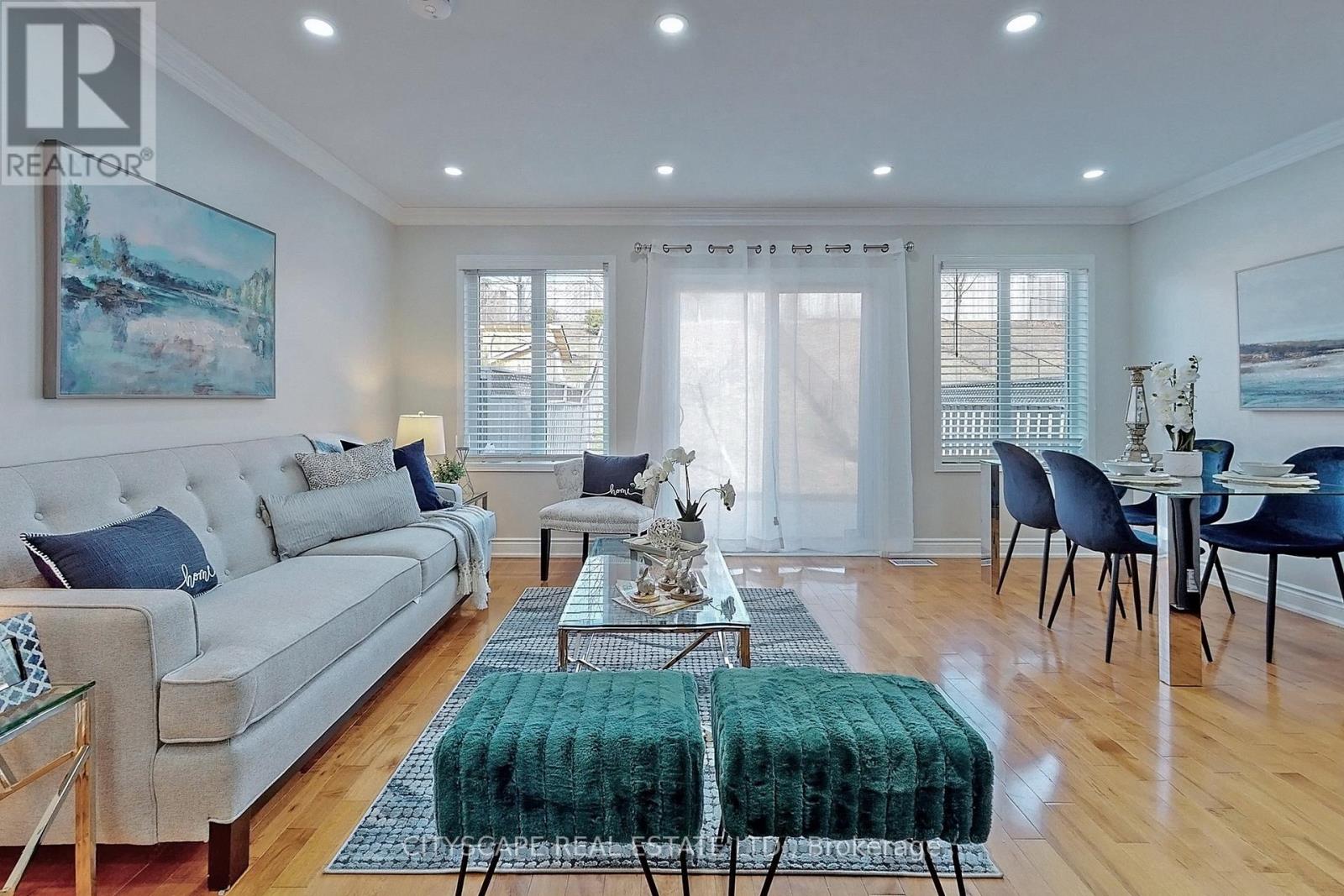 343 Wildgrass Road, Mississauga, Ontario  L5B 4H1 - Photo 5 - W12719396