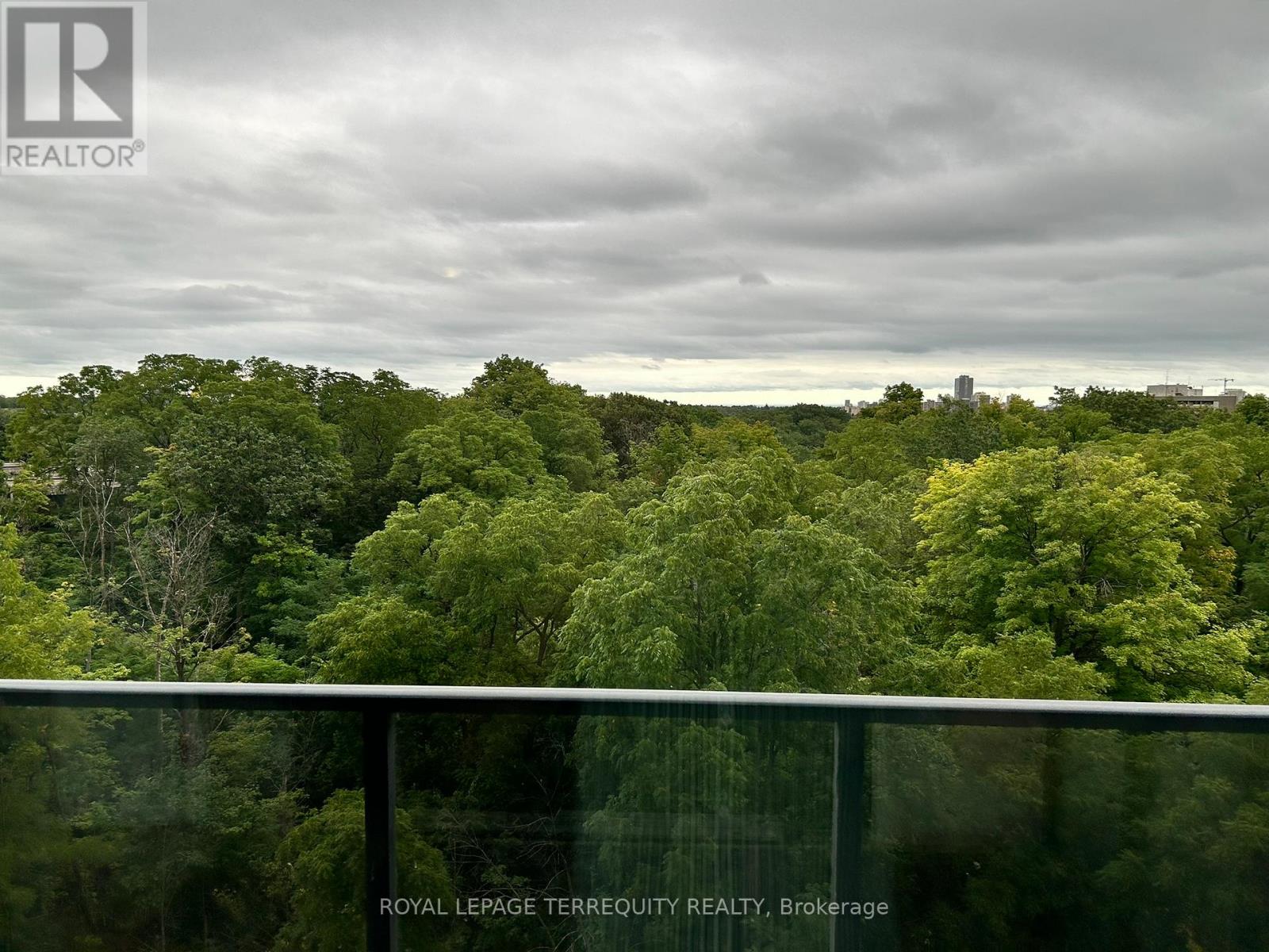 510w - 202 Burnhamthorpe Road E, Mississauga, Ontario  L5A 0B2 - Photo 5 - W12719400