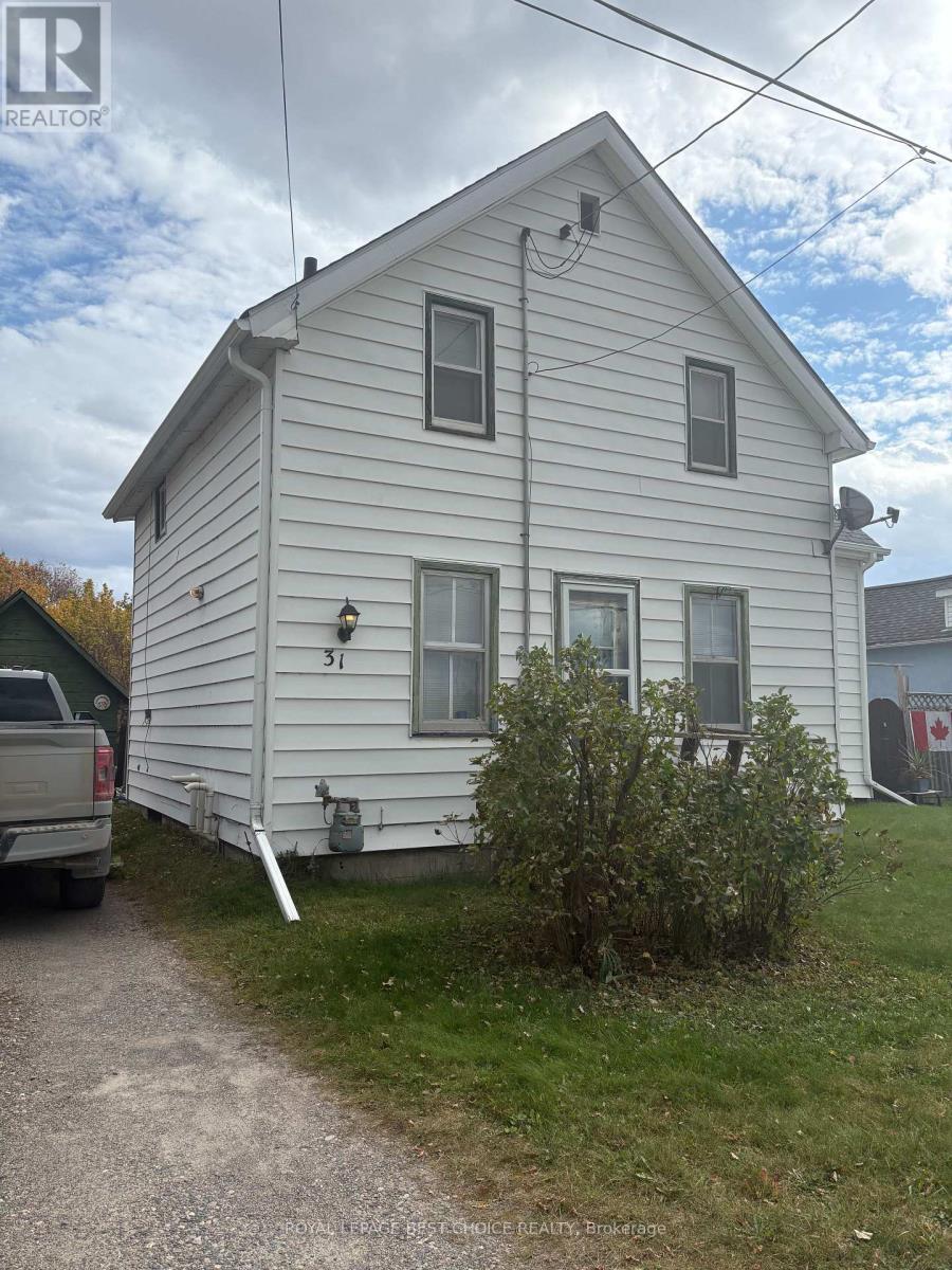 31 First Street, Englehart, Ontario  P0J 1H0 - Photo 4 - T12719416