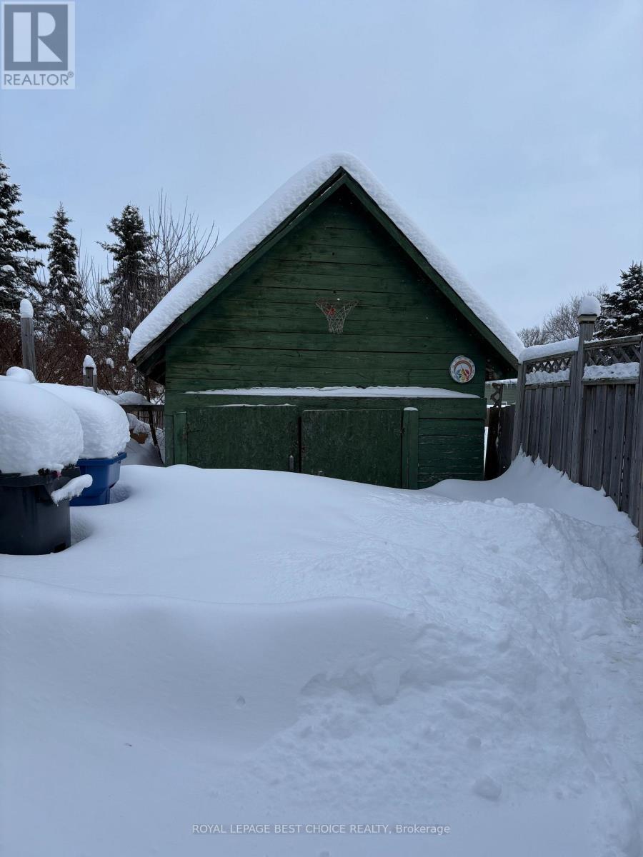 31 First Street, Englehart, Ontario  P0J 1H0 - Photo 5 - T12719416