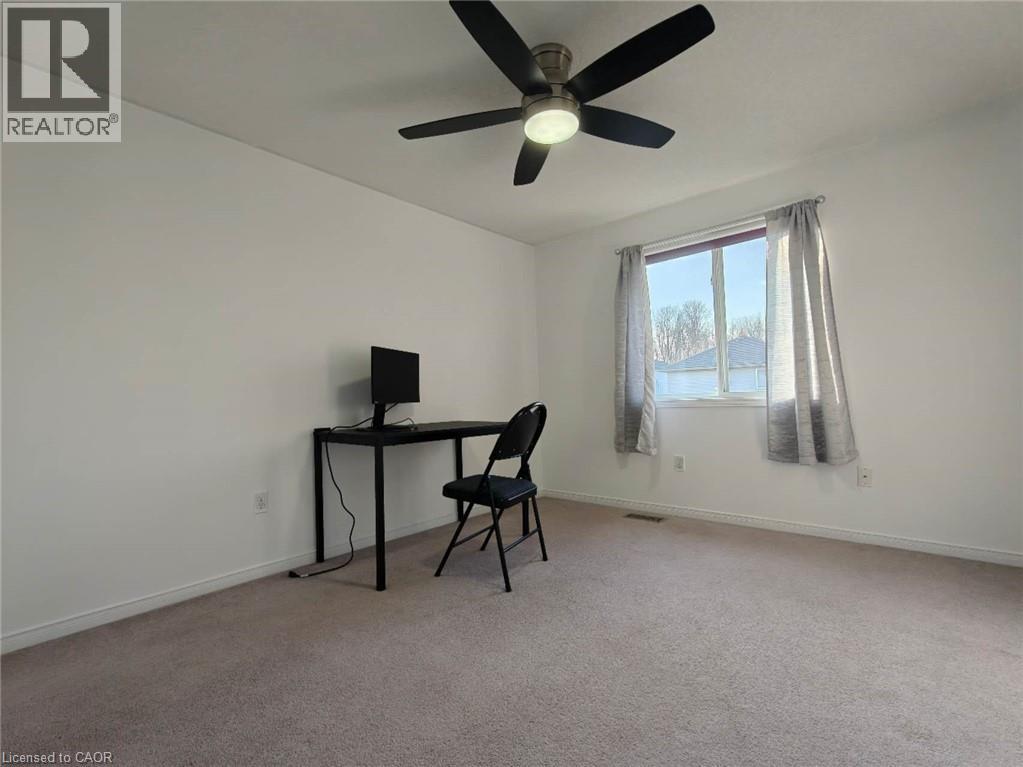 563 Dansbury Drive, Waterloo, Ontario  N2K 4E2 - Photo 12 - 40800260