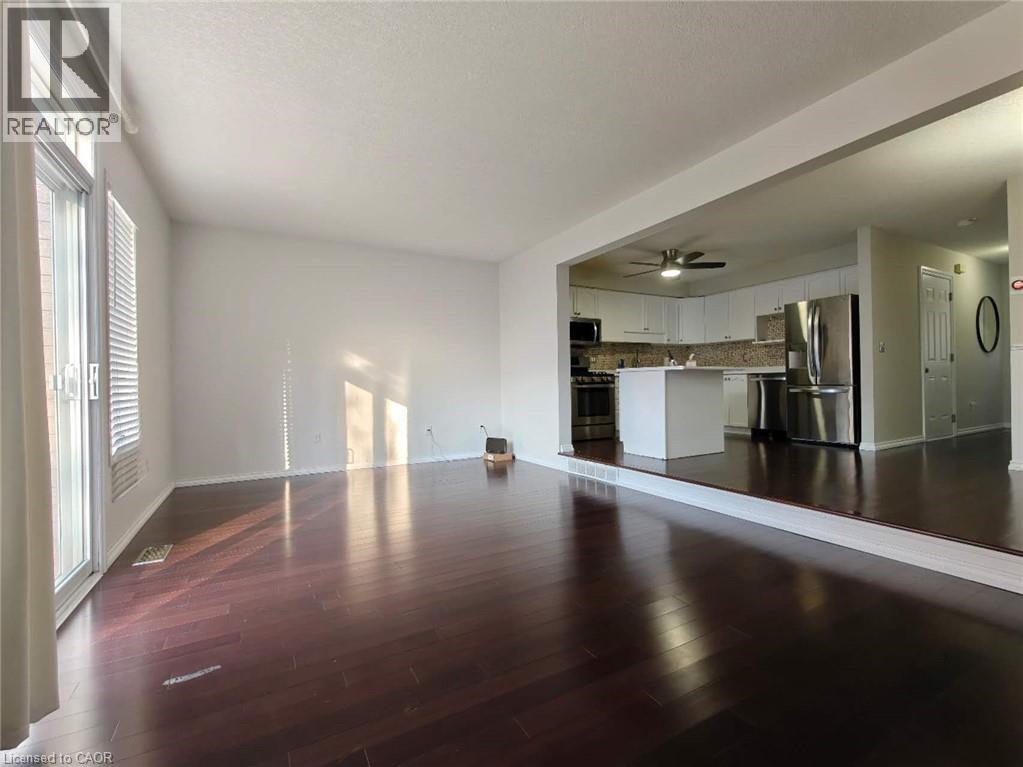 563 Dansbury Drive, Waterloo, Ontario  N2K 4E2 - Photo 7 - 40800260