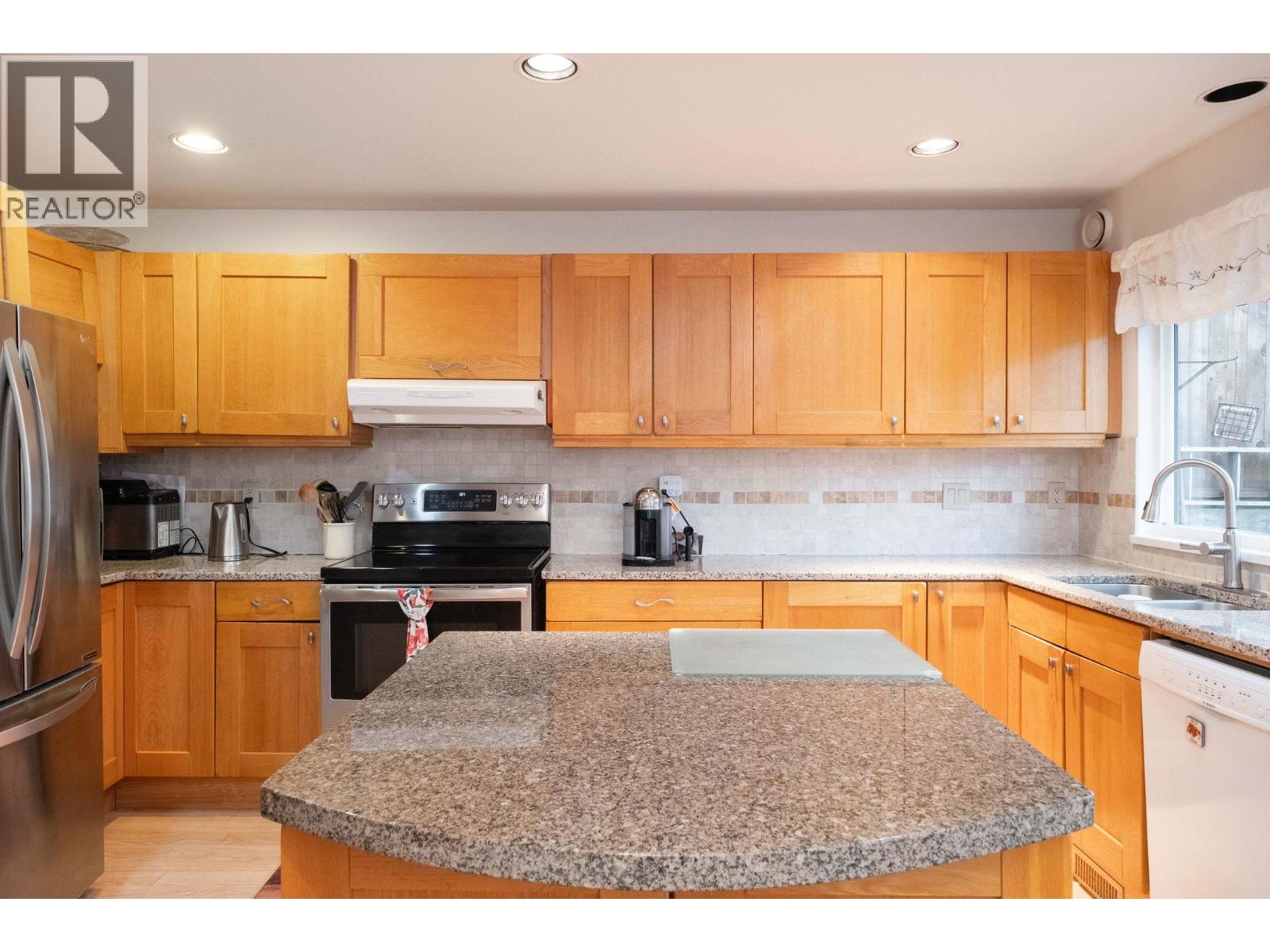 628 E 21st Street, North Vancouver, British Columbia  V7V 4V8 - Photo 7 - R3082172