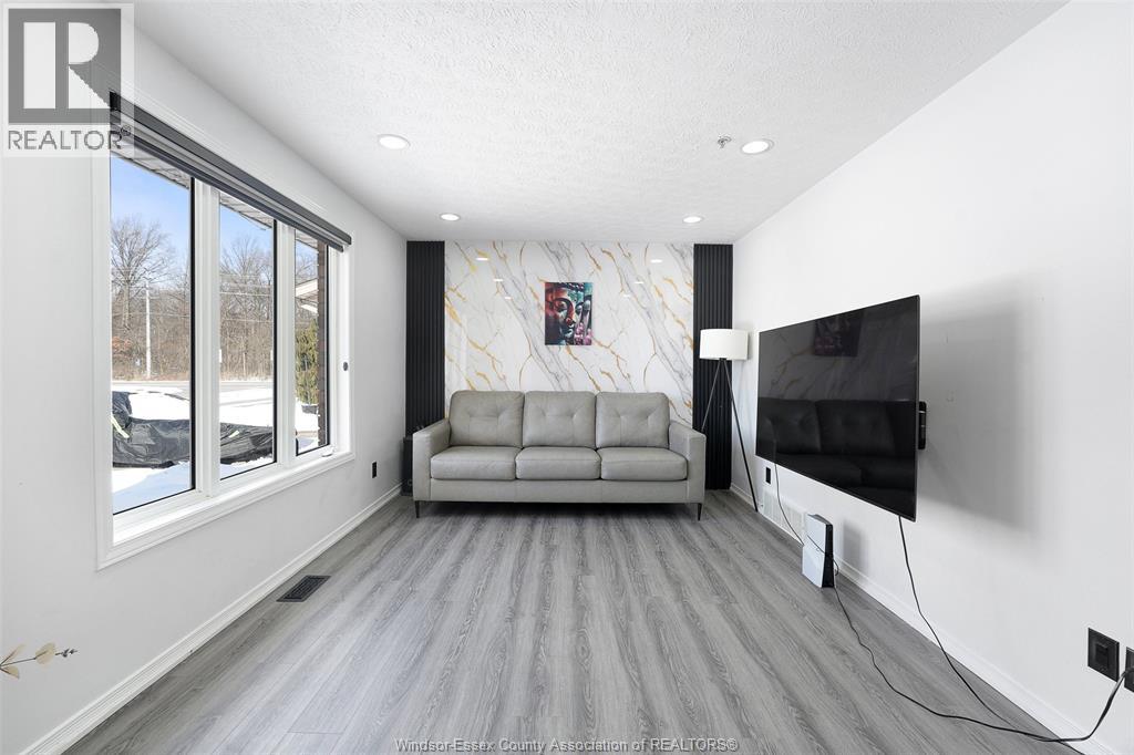 3812 Devonwood Avenue, Windsor, Ontario  N8W 5R6 - Photo 5 - 26001590