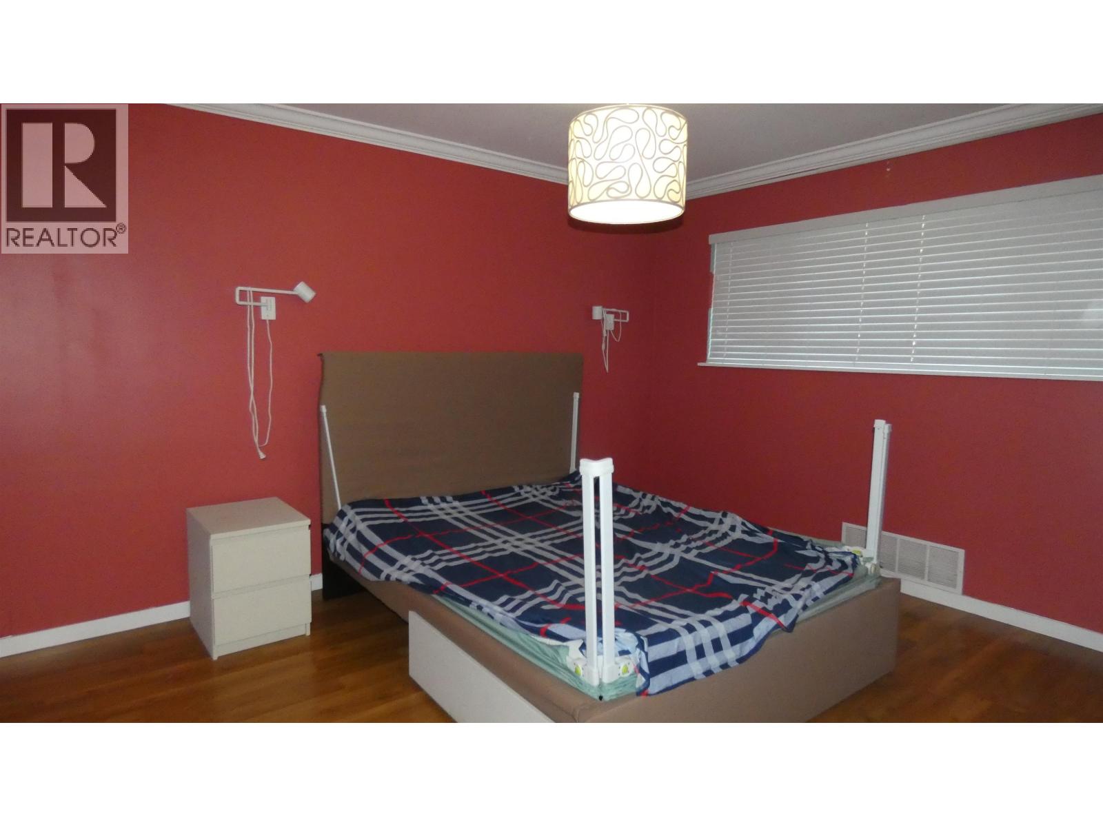 8391 11th Avenue, Burnaby, British Columbia  V3N 2P5 - Photo 6 - R3081600