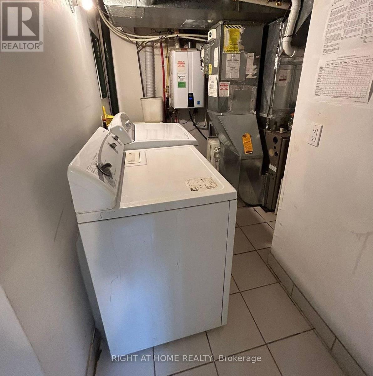 Bsmnt 1 - 192 Bogert Avenue, Toronto, Ontario  M2N 1K9 - Photo 9 - C12719422