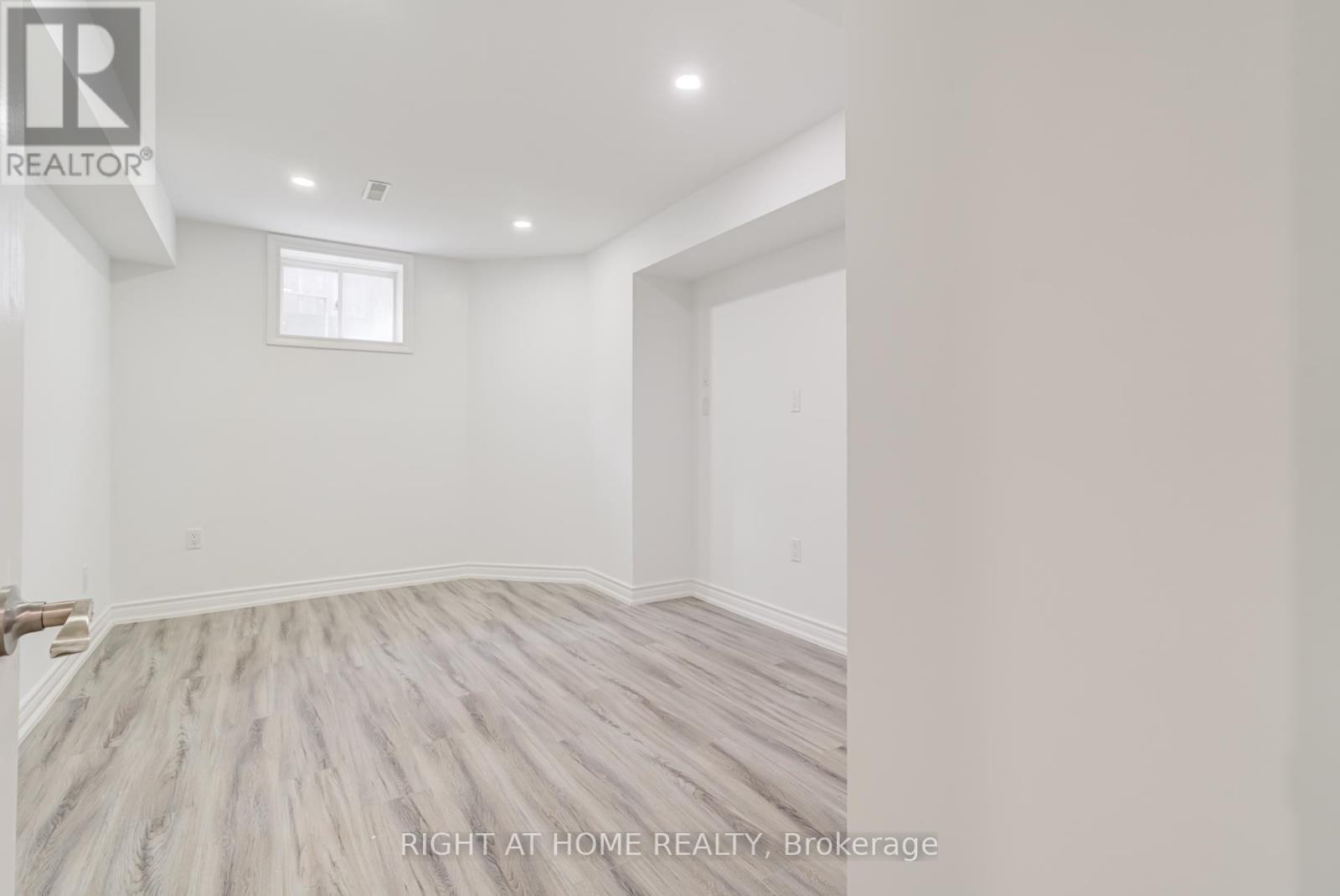 12 Edmonton Street, Brampton, Ontario  L6Y 5L2 - Photo 19 - W12719414