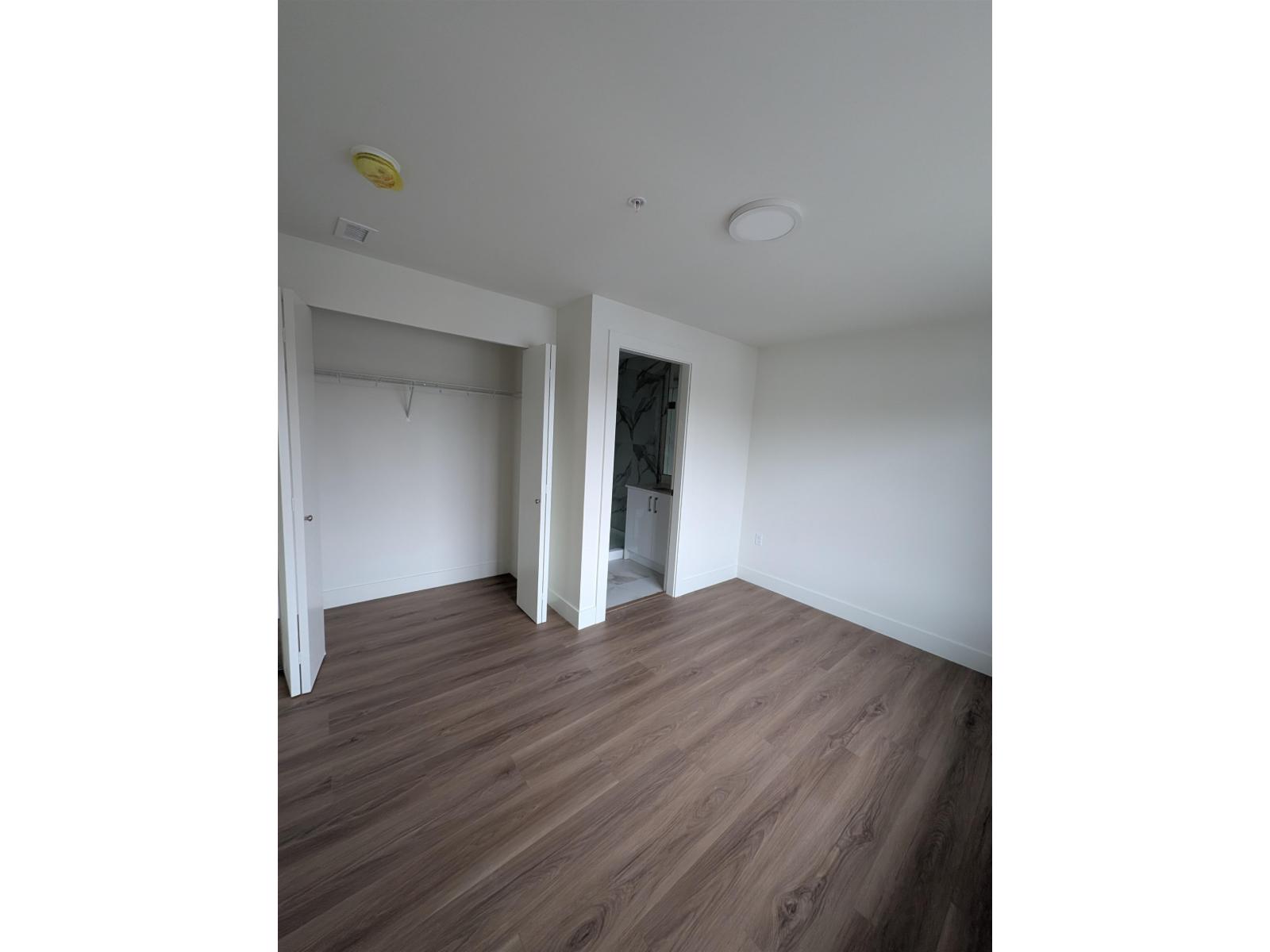 502 15739 Fraser Highway, Surrey, British Columbia  V4N 1G9 - Photo 8 - R3081883