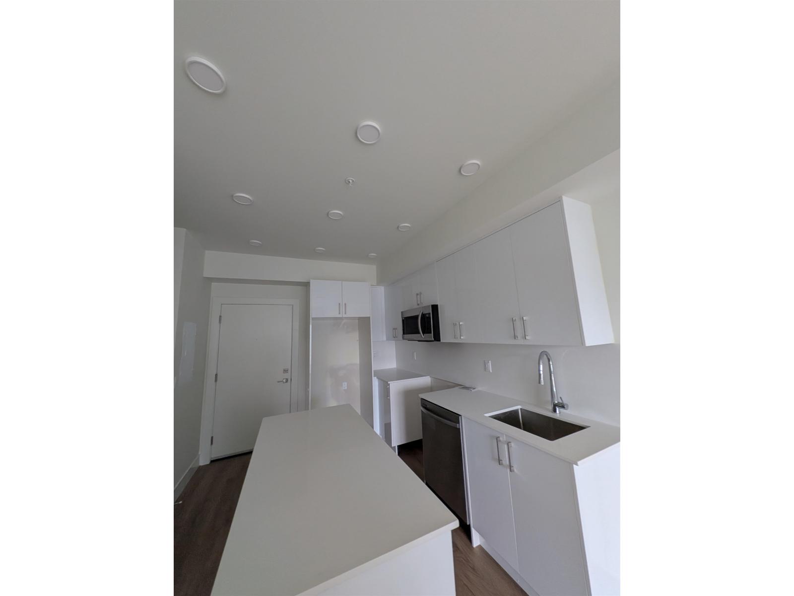 502 15739 Fraser Highway, Surrey, British Columbia  V4N 1G9 - Photo 7 - R3081883