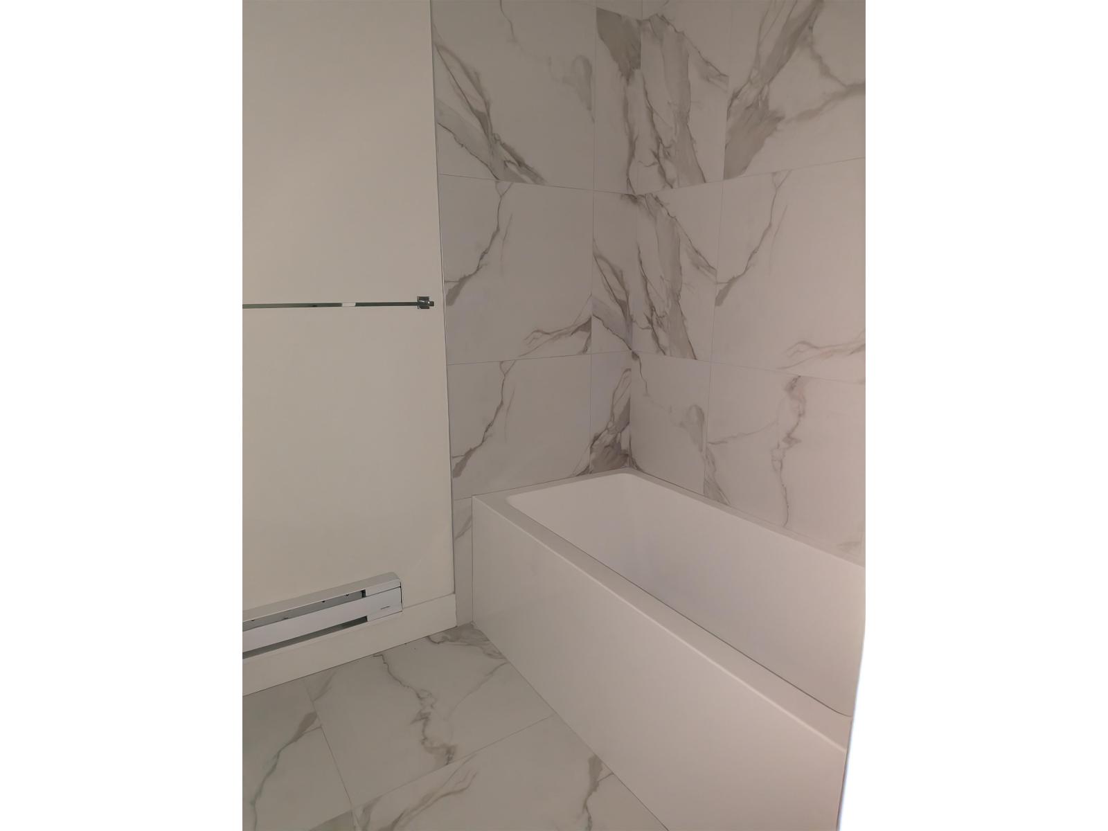 502 15739 Fraser Highway, Surrey, British Columbia  V4N 1G9 - Photo 10 - R3081883