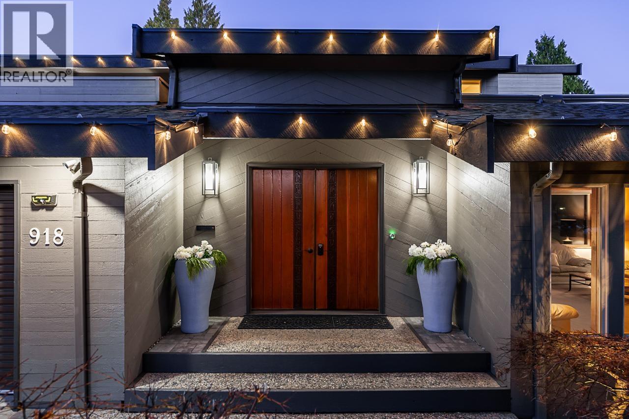 918 50B STREET, Delta, British Columbia