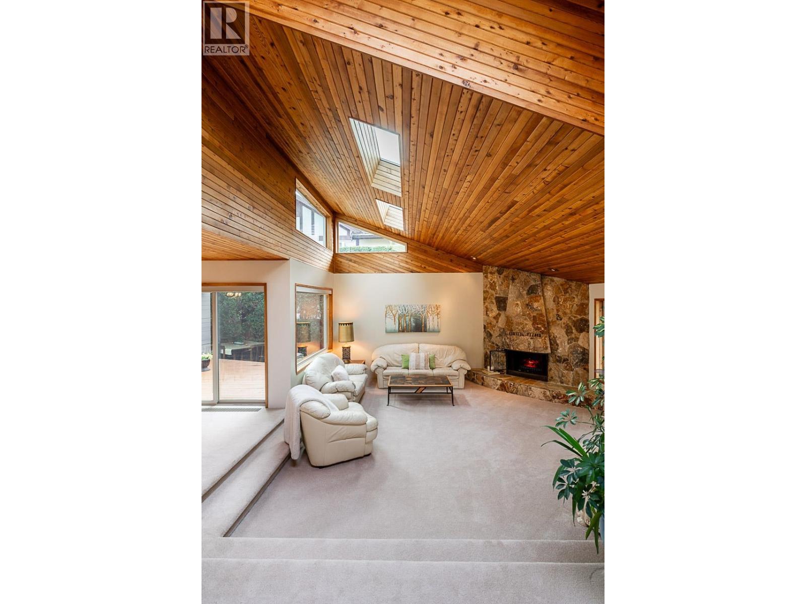 918 50b Street, Delta, British Columbia  V4M 2V9 - Photo 2 - R3081795