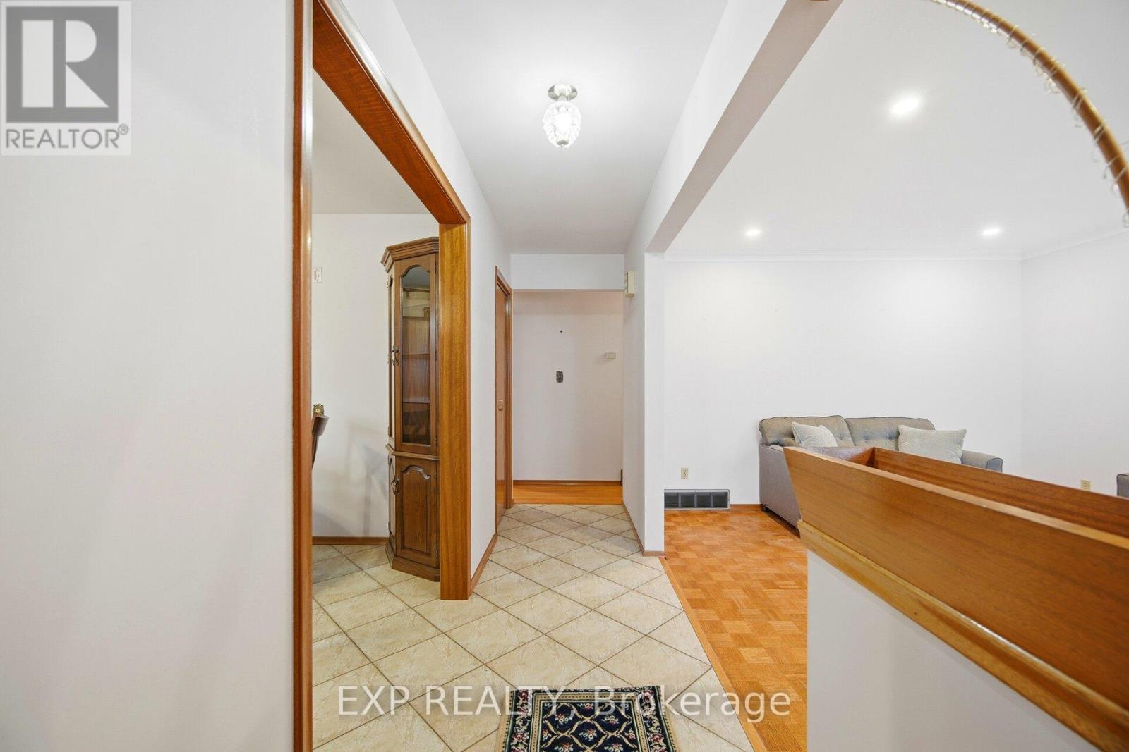 27 Palermo Crescent W, Guelph, Ontario  N1E 2J8 - Photo 9 - X12719408