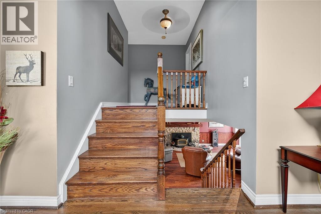 5590 Blind Line, Burlington, Ontario  L7P 0B2 - Photo 13 - 40775576