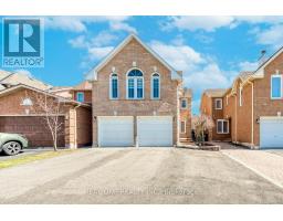 826 WINTERTON WAY, Mississauga, Ontario