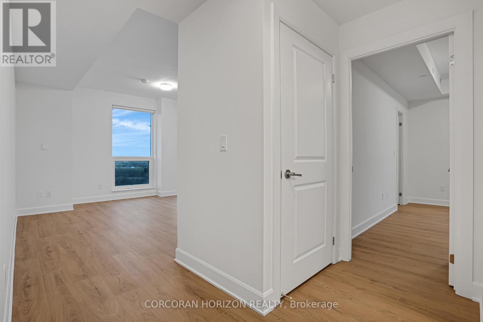 1507 - 3240 William Coltson Avenue, Oakville, Ontario  L6H 8C8 - Photo 10 - W12719448