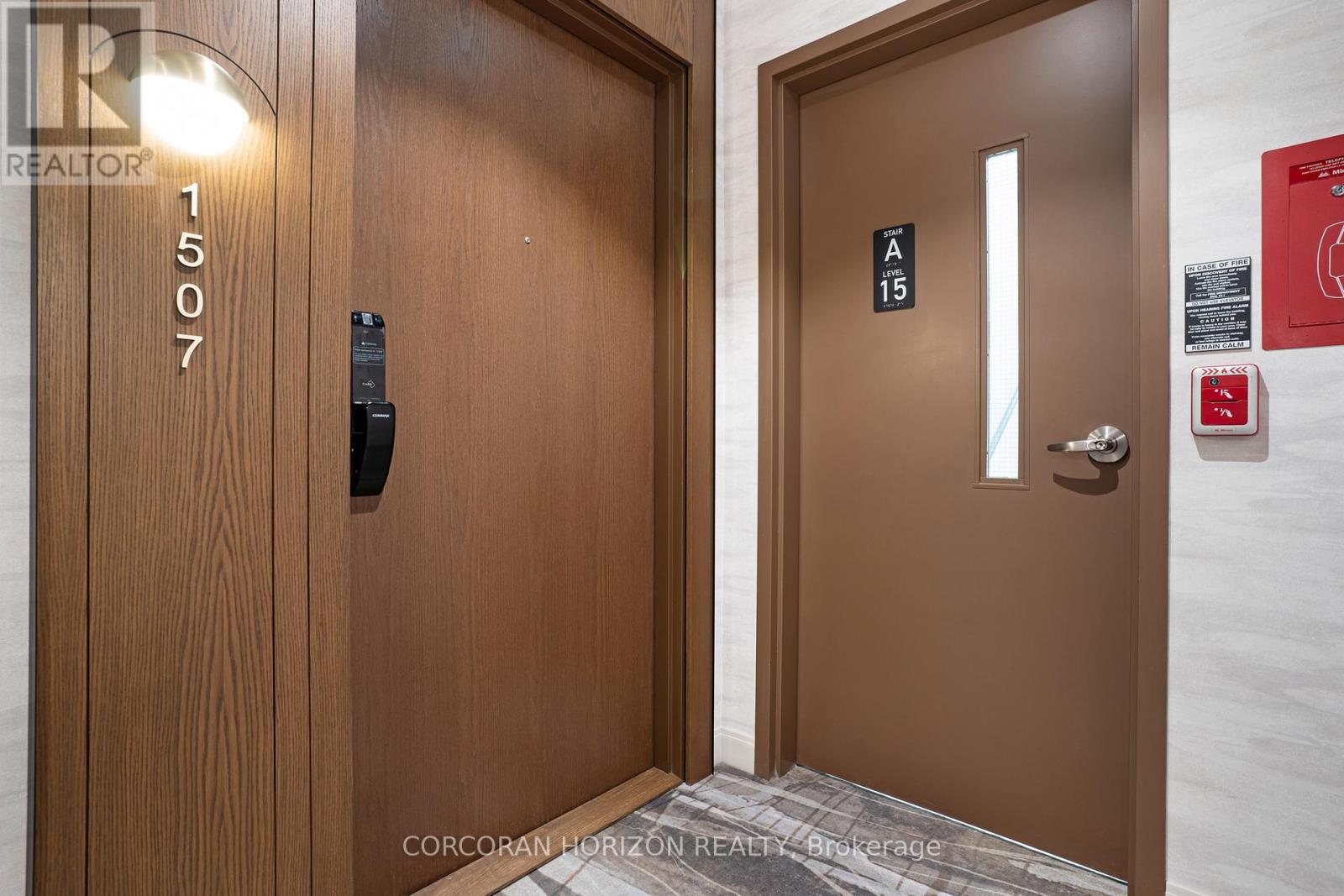 1507 - 3240 William Coltson Avenue, Oakville, Ontario  L6H 8C8 - Photo 2 - W12719448