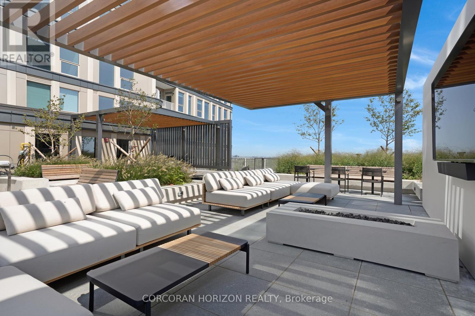 1507 - 3240 WILLIAM COLTSON AVENUE